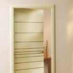 porte d'interieur ouverte avec inserts en alu